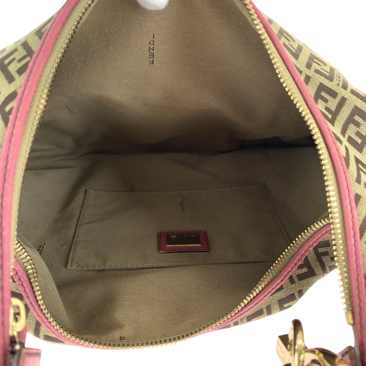 13385
FENDI フェンディ ズッキーノ シェフ ホーボー ブラウン ピンク ゴールド金具 キャンバス ショルダーバッグ  レディース
