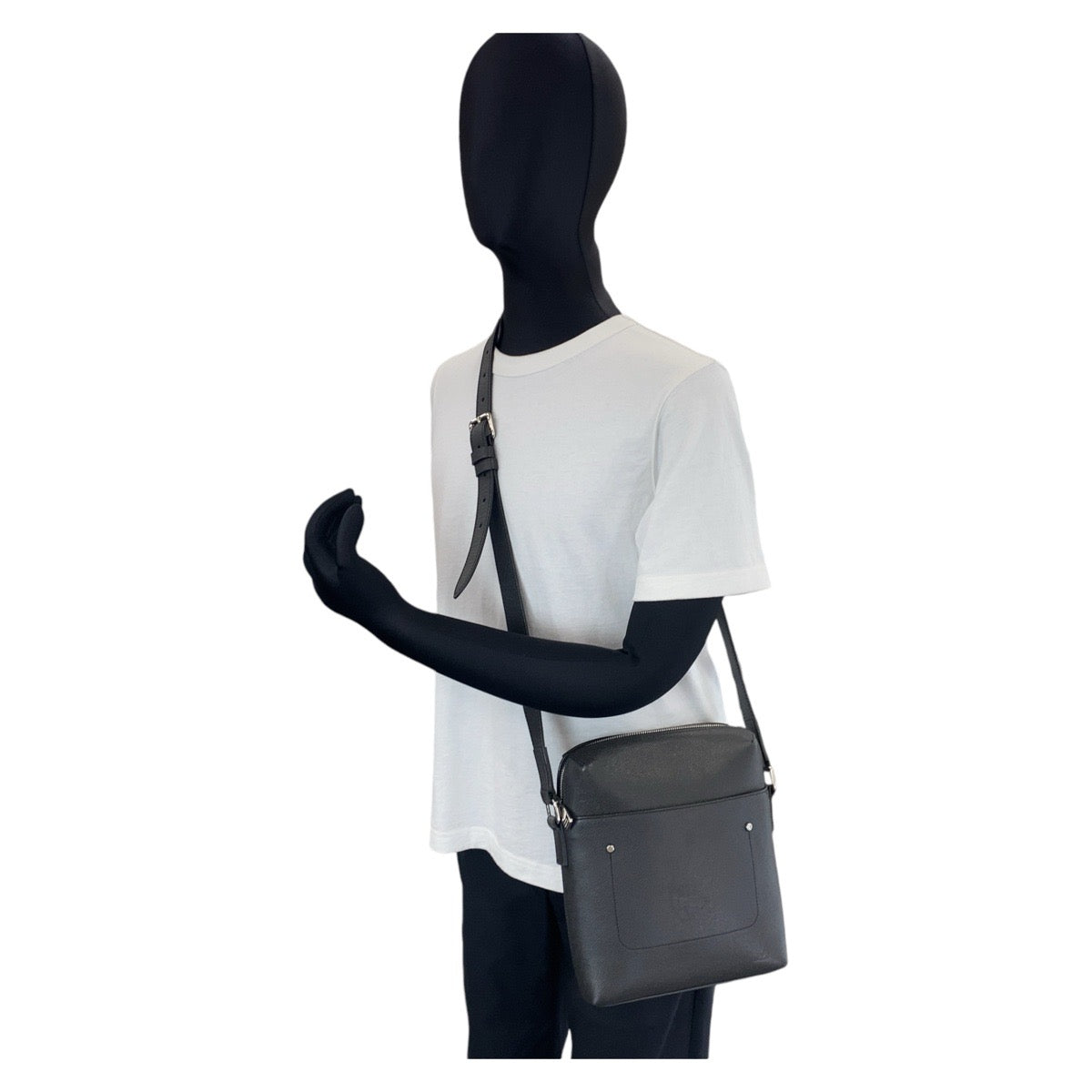 13387
LOUIS VUITTON ルイヴィトン タイガ ポシェット グリゴリ ノワール ブラック 黒 レザー M30505 斜め掛け ショルダーバッグ ポシェット  メンズ