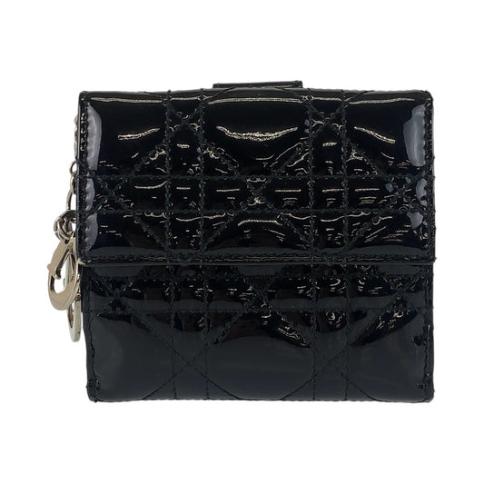 112834
Dior ディオール カナージュ ブラック 黒 シルバー金具 パテントレザー 折財布 コンパクトウォレット  レディース