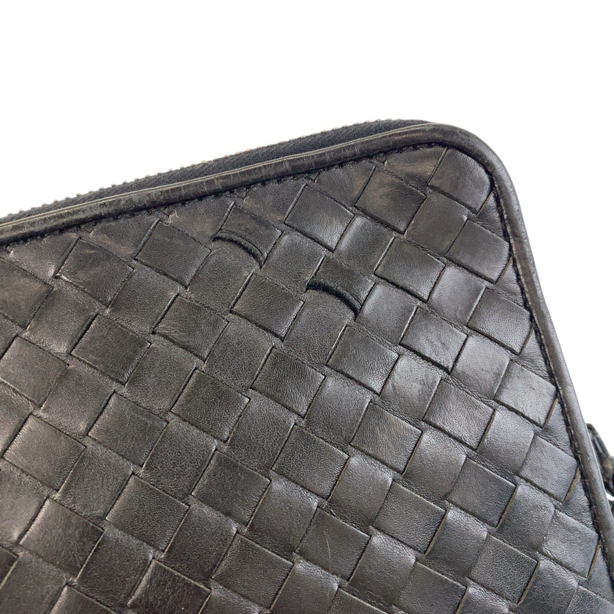 13418
BOTTEGAVENETA ボッテガヴェネタ イントレチャート ブラック 黒 ガンメタ金具 レザー セカンドバッグ クラッチバッグ  メンズ