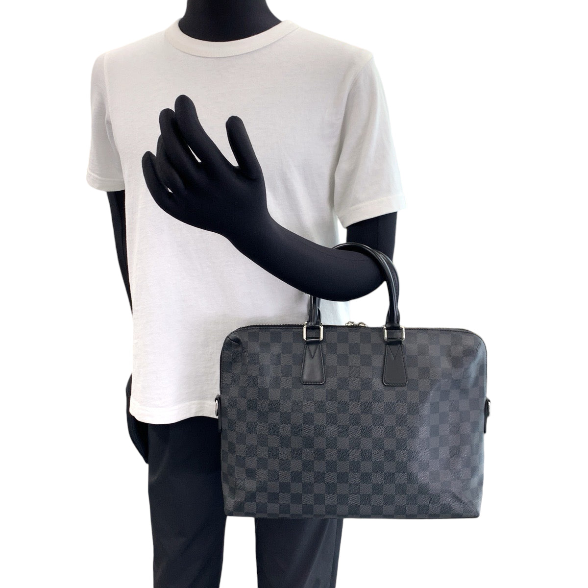 12776
LOUIS VUITTON ルイヴィトン ダミエ グラフィット ポルトドキュマン ジュール PDJ ブラック グレー シルバー金具 PVC N48224 ビジネスバッグ ブリーフケース  メンズ