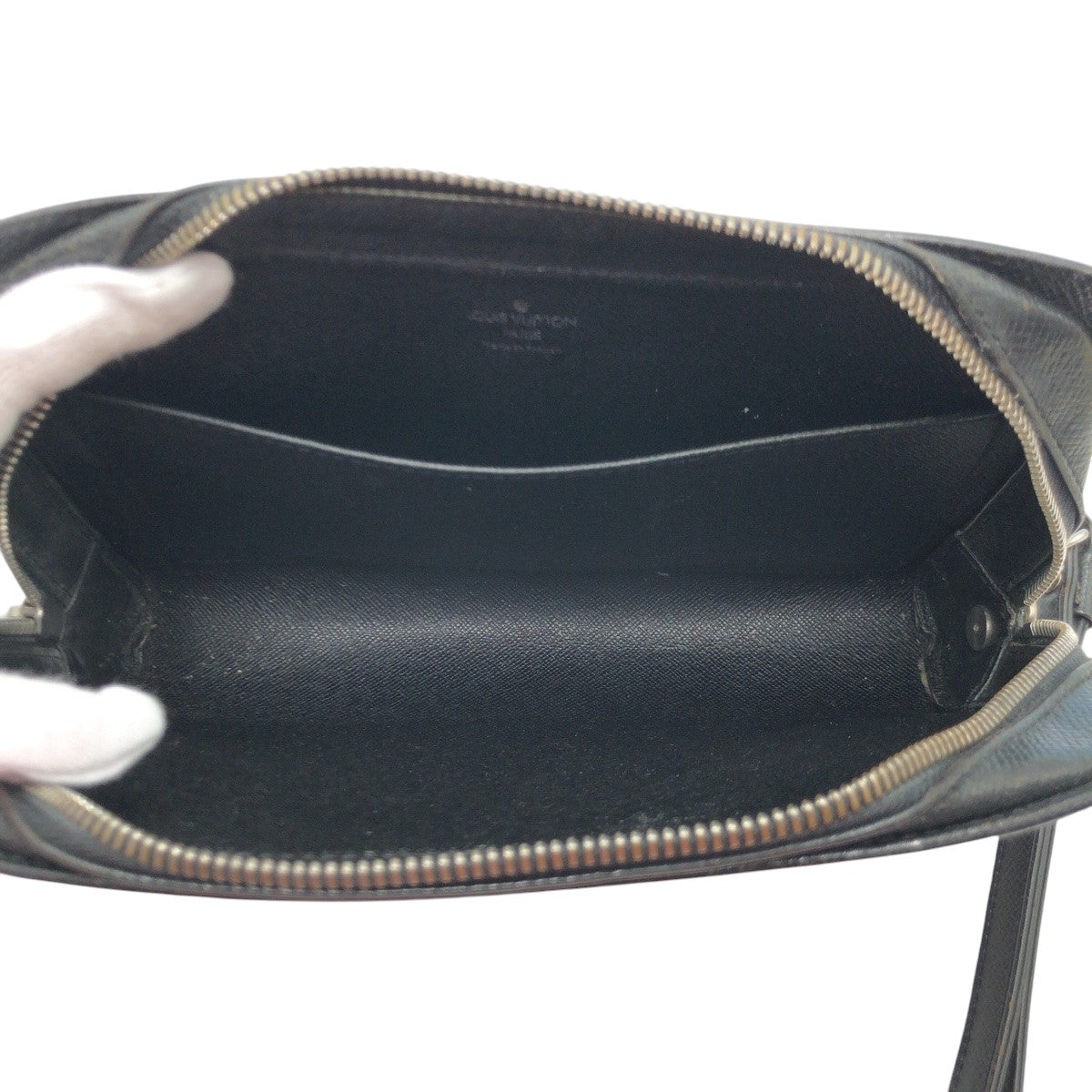 13449
LOUIS VUITTON ルイヴィトン バイカル ブラック 黒 シルバー金具 タイガ M30182 セカンドバッグ クラッチバッグ  メンズ