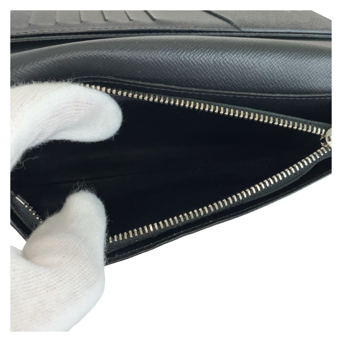 15875
LOUIS VUITTON ルイヴィトン エピ ポルトフォイユ ブラザ ノワール シルバー金具 エピレザー M60622 長財布 ロングウォレット  メンズ