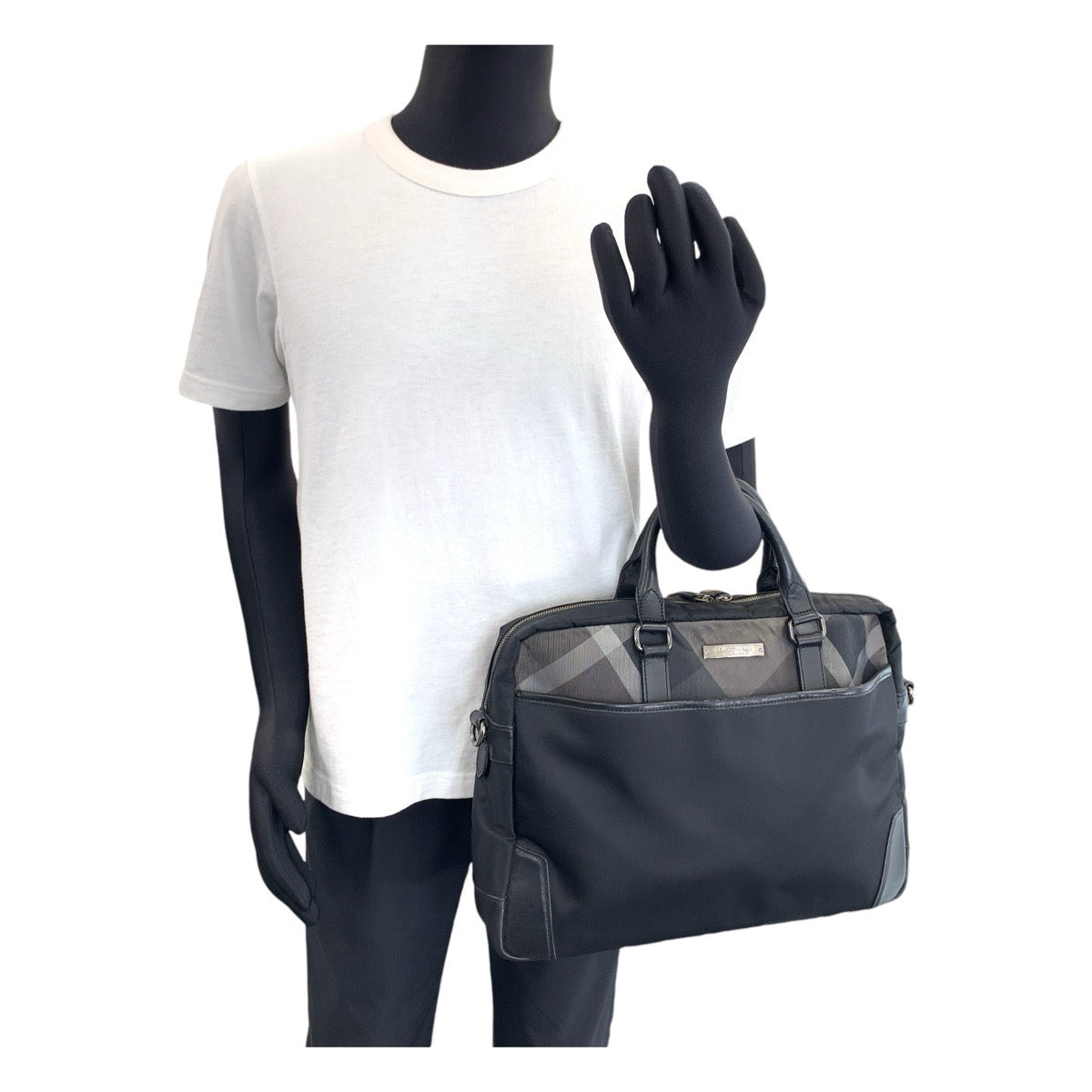 13465
BURBERRY BLACK LABEL バーバリーブラックレーベル チャック柄 ブラック 黒 ガンメタ金具 ナイロン / レザー ビジネスバッグ ブリーフケース 2way  メンズ