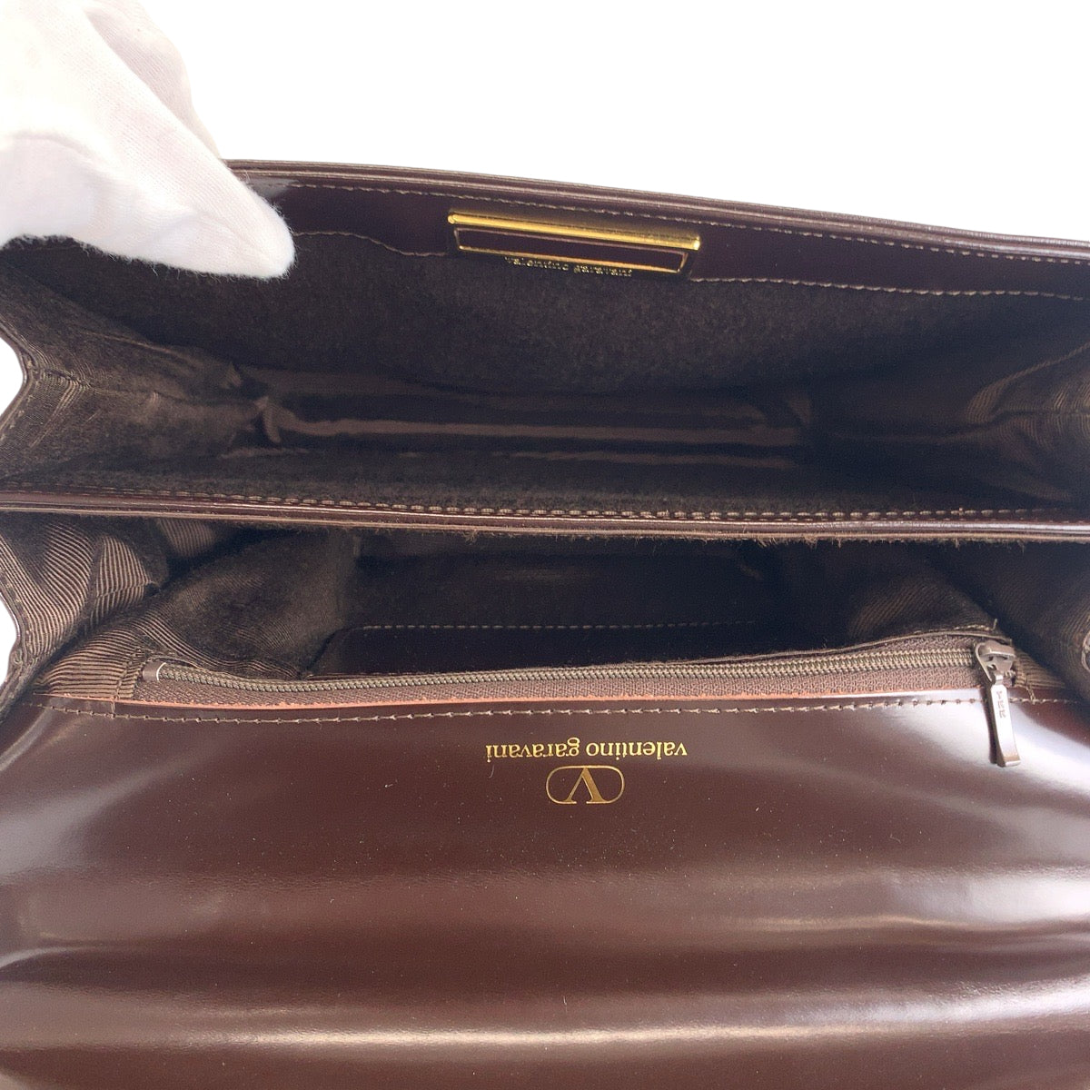 13480
Valentino Garavani ヴァレンティノ ガラヴァーニ ヴィンテージ ブラウン ゴールド金具 レザー ハンドバッグ  レディース ABP23