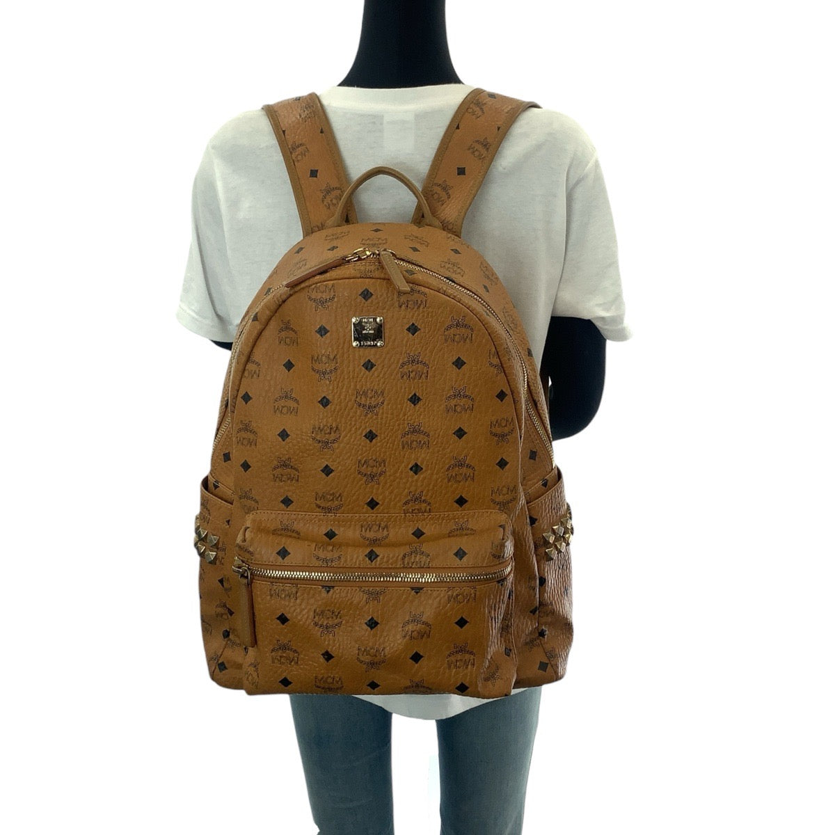 13482
MCM エム シー エム ヴィセトス サイドスタッズ コニャック ゴールド金具 レザー バックパック リュック 男女兼用  レディース