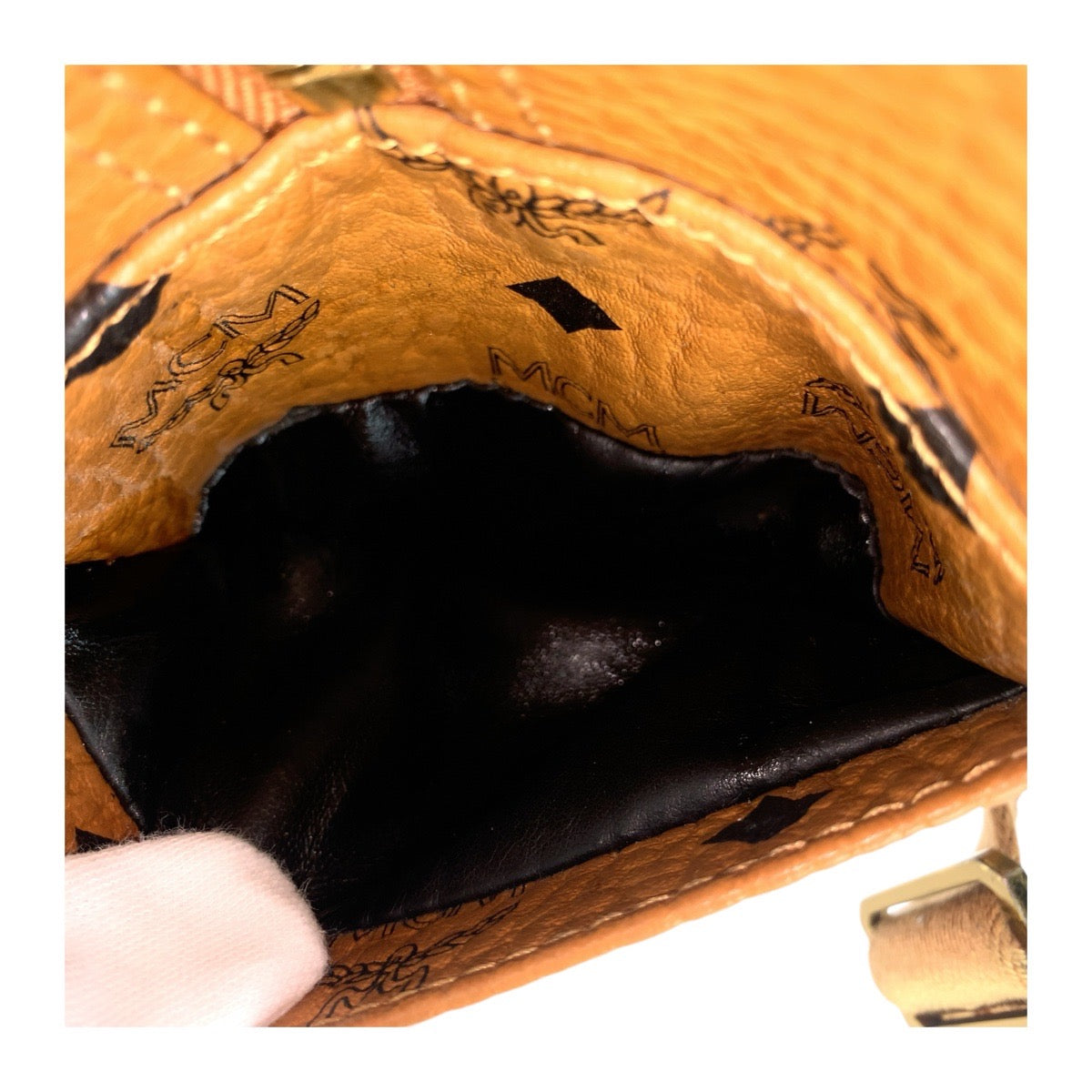 13482
MCM エム シー エム ヴィセトス サイドスタッズ コニャック ゴールド金具 レザー バックパック リュック 男女兼用  レディース