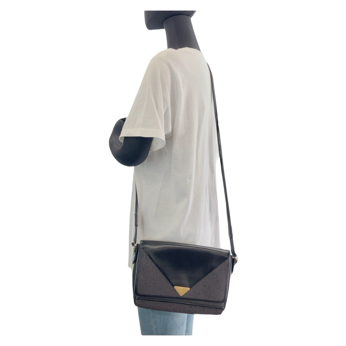 13501
YVES SAINT LAURENT イヴ サンローラン ヴィンテージ YSL パープル ブラック ゴールド金具 キャンバス / レザー ショルダーバッグ ポシェット  レディース