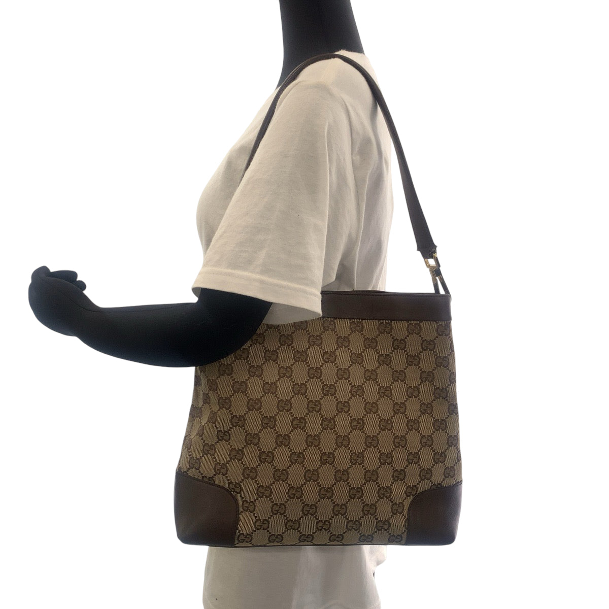 13505
GUCCI グッチ ブラウン シルバー金具 GGキャンバス 001 4231 ワンショルダーバッグ ホーボー  レディース