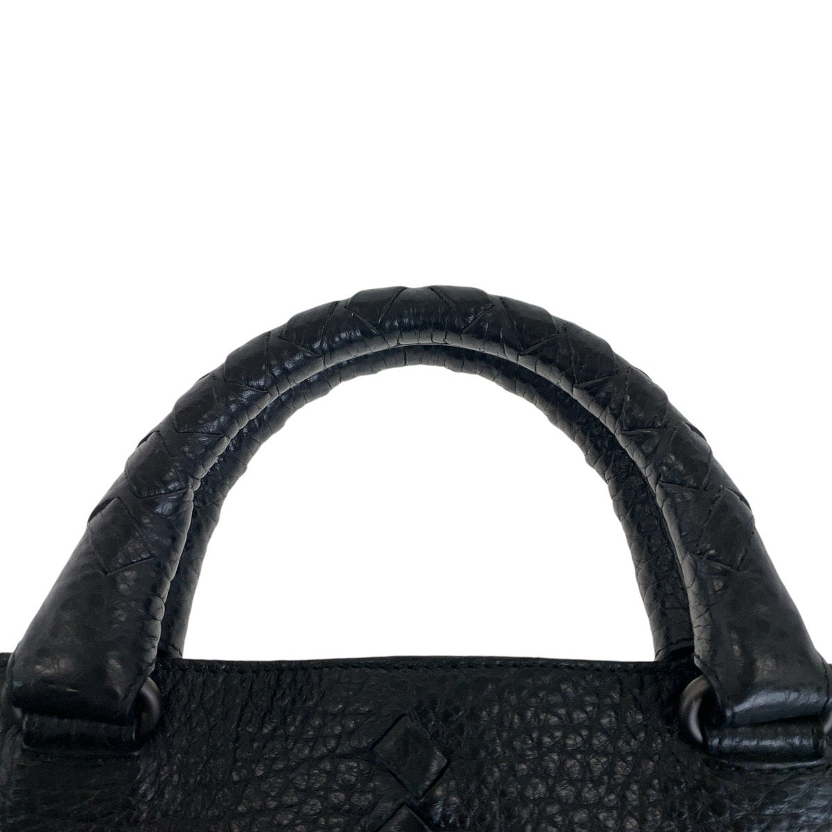 13515
BOTTEGAVENETA ボッテガヴェネタ イントレチャート ブラック 黒 ガンメタ金具 レザー ビジネスバッグ ブリーフケース A4収納  メンズ