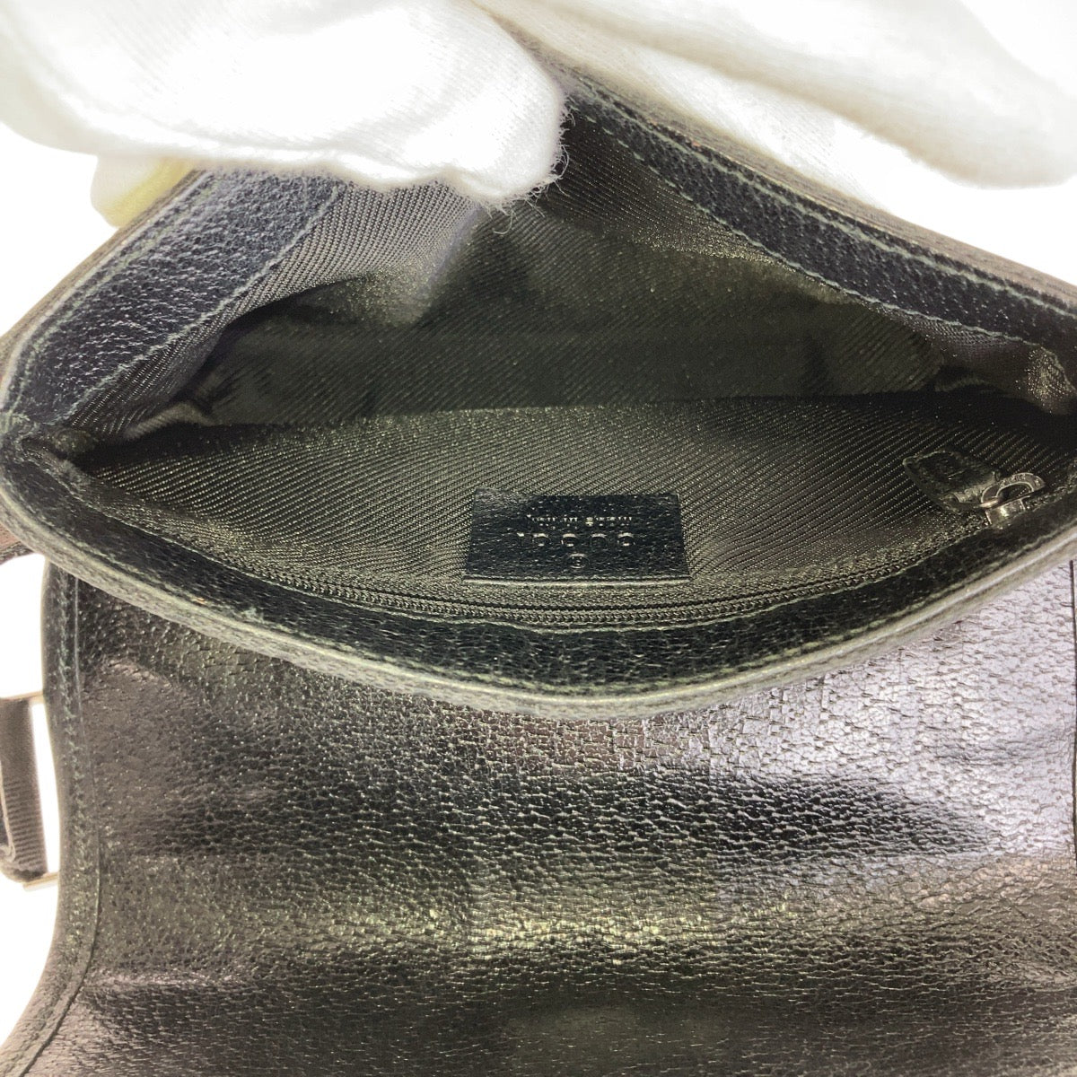 13561
GUCCI グッチ ブラック 黒 シルバー金具 GGキャンバス ボディバッグ バムバッグ ウエストポーチ  レディース