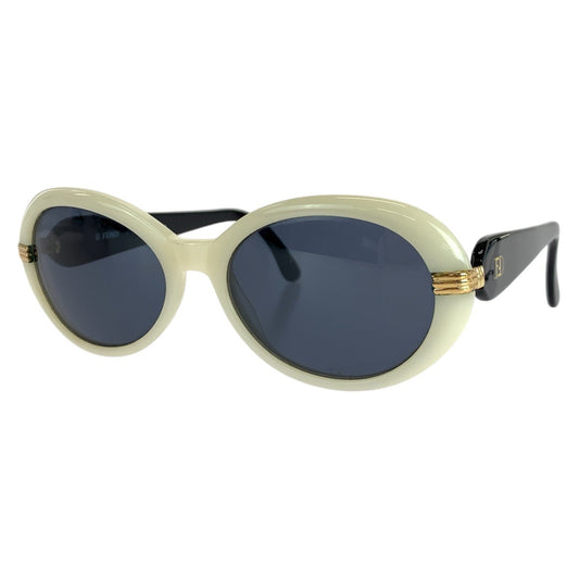 FENDI フェンディ ヴィンテージ ホワイト ブラック ゴールド金具 プラスチック FS 203 55◻︎18 col. 105 サングラス 男女兼用 オーバル  レディース