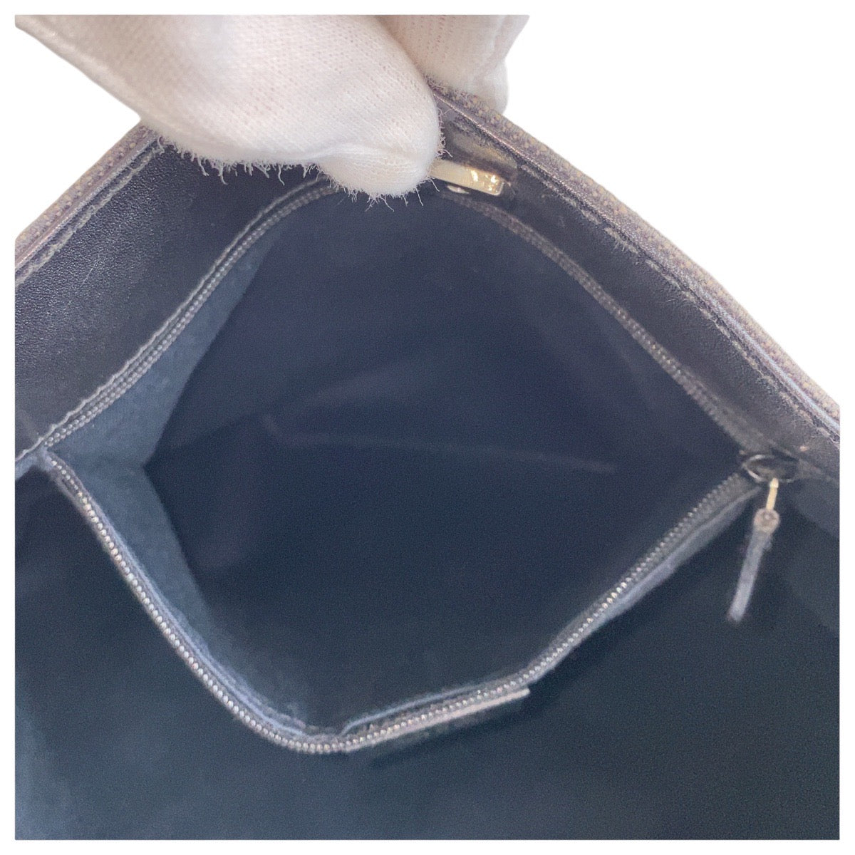 13615
GUCCI グッチ ブラック 黒 シルバー金具 GGキャンバス 90656 斜め掛け ショルダーバッグ  レディース
