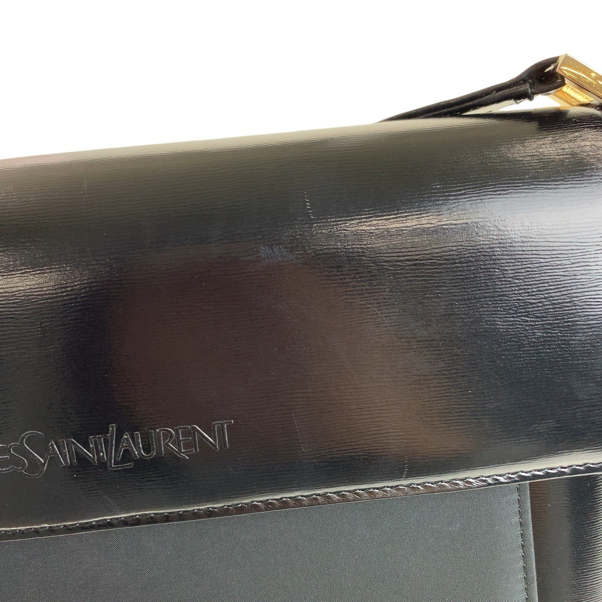 13625
YVES SAINT LAURENT イヴ サンローラン ヴィンテージ YSL ブラック 黒 ゴールド金具 レザー 斜め掛け ショルダーバッグ メッセンジャーバッグ  レディース