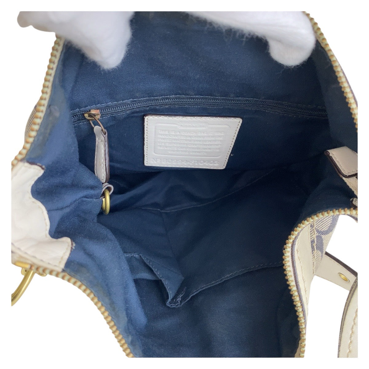 13642
COACH コーチ シグネチャー グレー ホワイト 白 ゴールド金具 キャンバス / レザー 斜め掛け ショルダーバッグ メッセンジャーバッグ  レディース B5