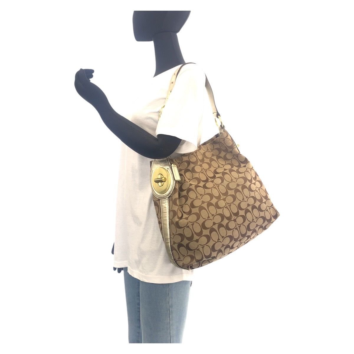 13645
COACH コーチ シグネチャー ベージュ ゴールド金具 キャンバス ショルダーバッグ  レディース