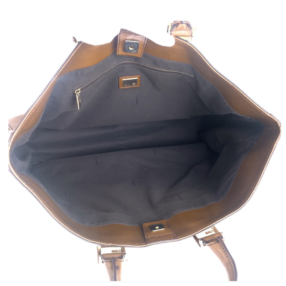 13685
FENDI フェンディ ブラウン ゴールド金具 レザー トートバッグ ハンドバッグ  レディース