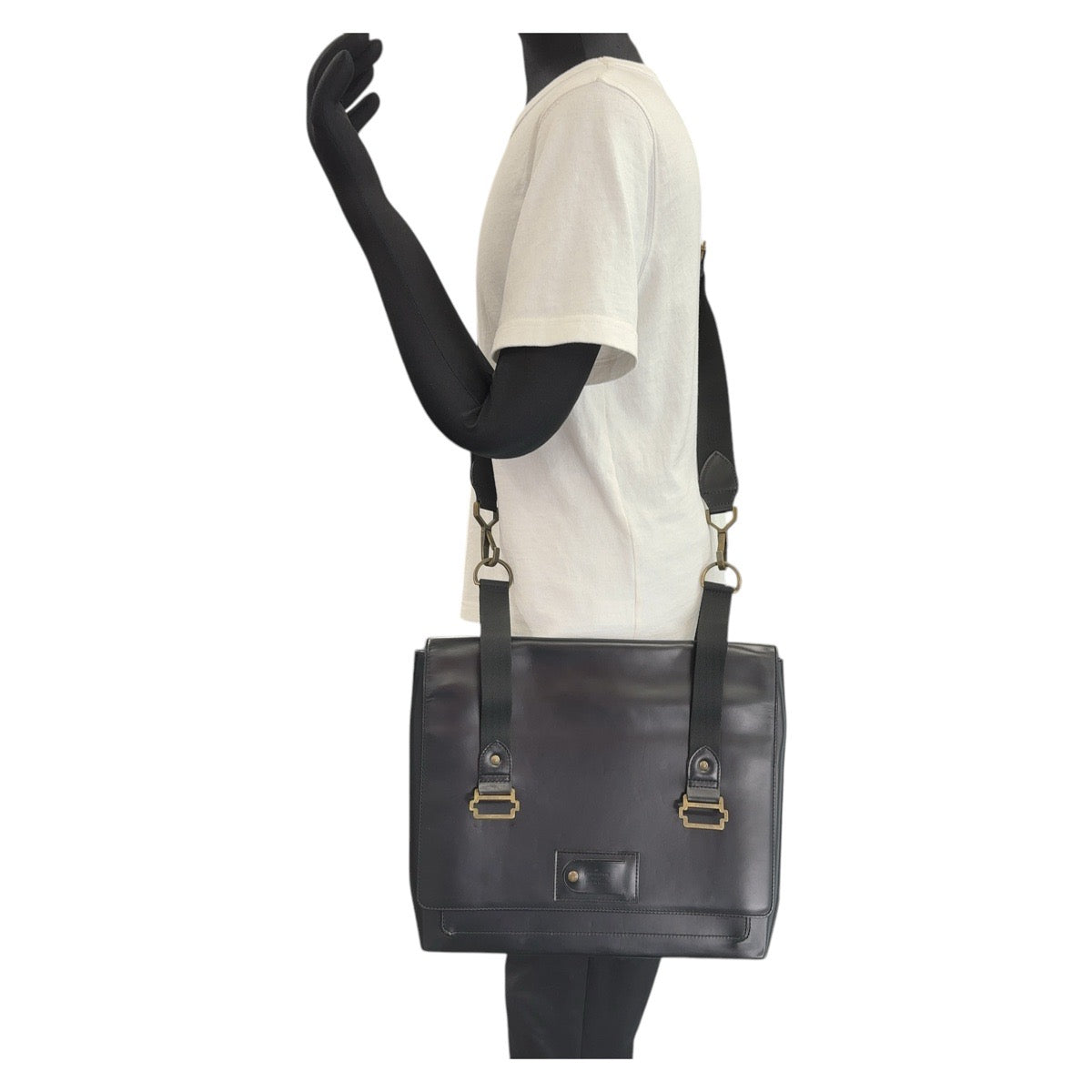 13701
LOUIS VUITTON ルイヴィトン リエージュ ユサック ブラック 黒 ゴールド金具 レザー M92224 ショルダーバッグ メッセンジャーバッグ  メンズ