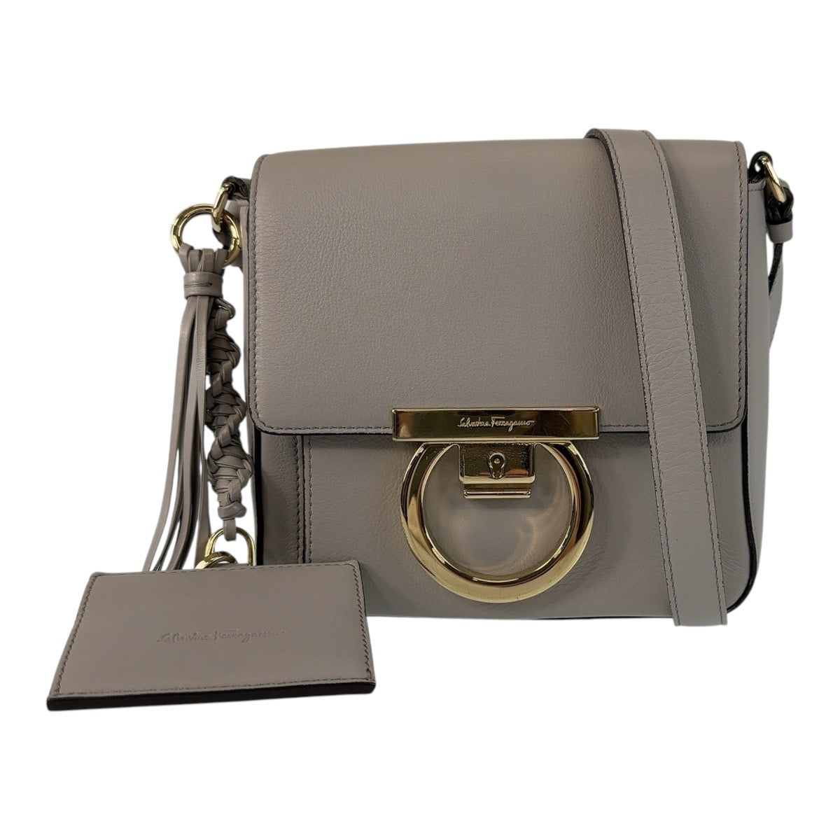 13702
Salvatore Ferragamo サルヴァトーレフェラガモ ガンチーニ グレー ゴールド金具 レザー 斜め掛け ショルダーバッグ ポシェット  レディース A38