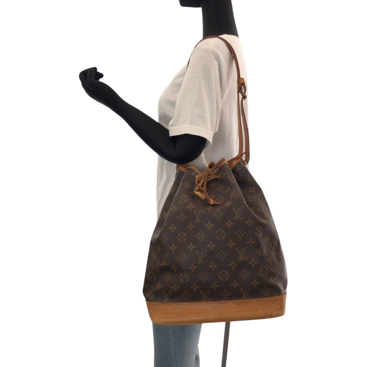 14188
LOUIS VUITTON ルイヴィトン モノグラム ノエ ブラウン ゴールド金具 PVC M42224 巾着 ショルダーバッグ 肩掛け  レディース