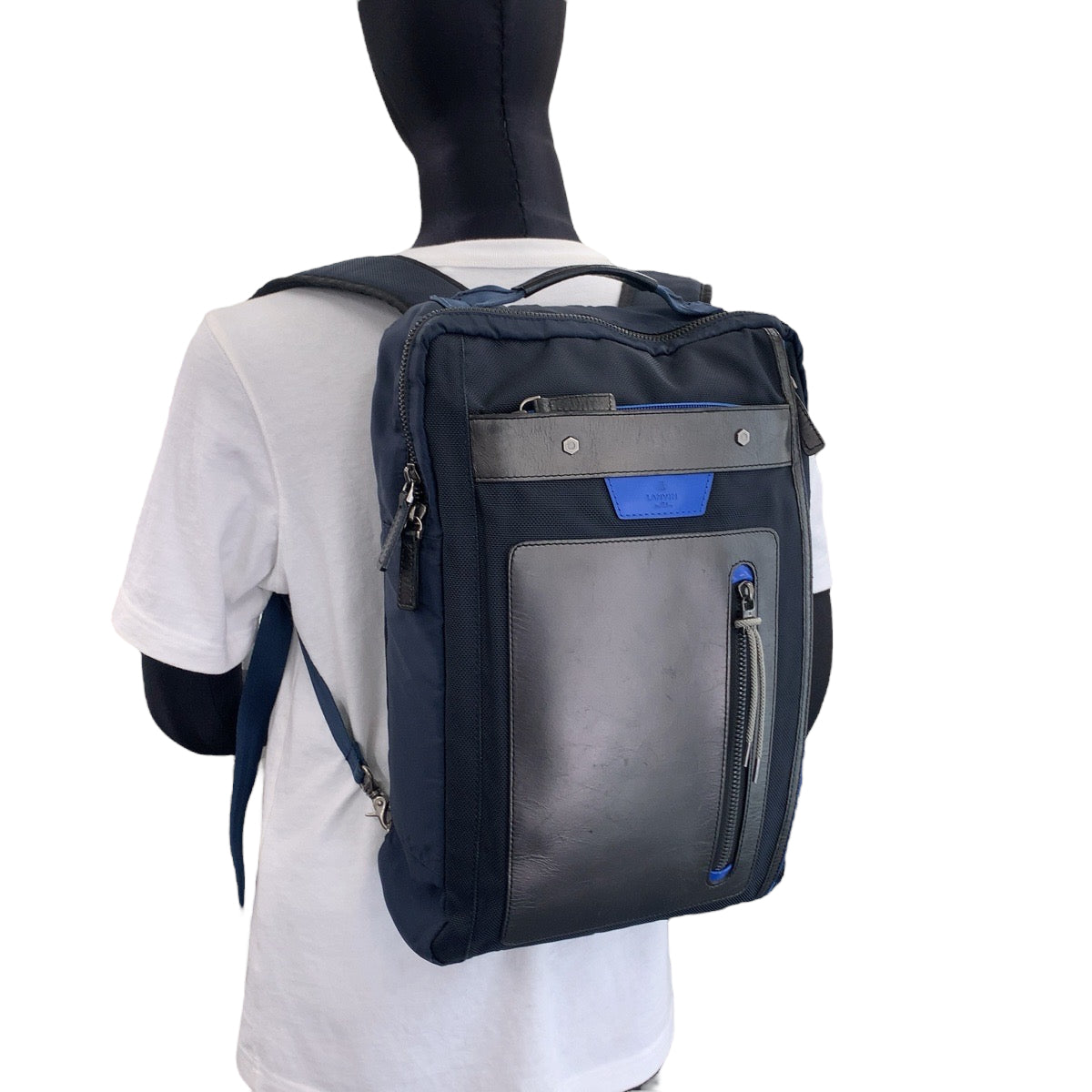 13753
LANVIN en Bleu ランバンオンブルー ブラック 黒 ブルー シルバー金具 キャンバス 567701 ビジネスバッグ リュックサック 2way  メンズ