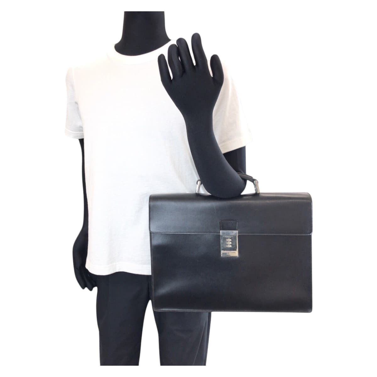 14191
PRADA プラダ サフィアーノ ブラック 黒 シルバー金具 レザー ビジネスバッグ ブリーフケース  メンズ ABP30
