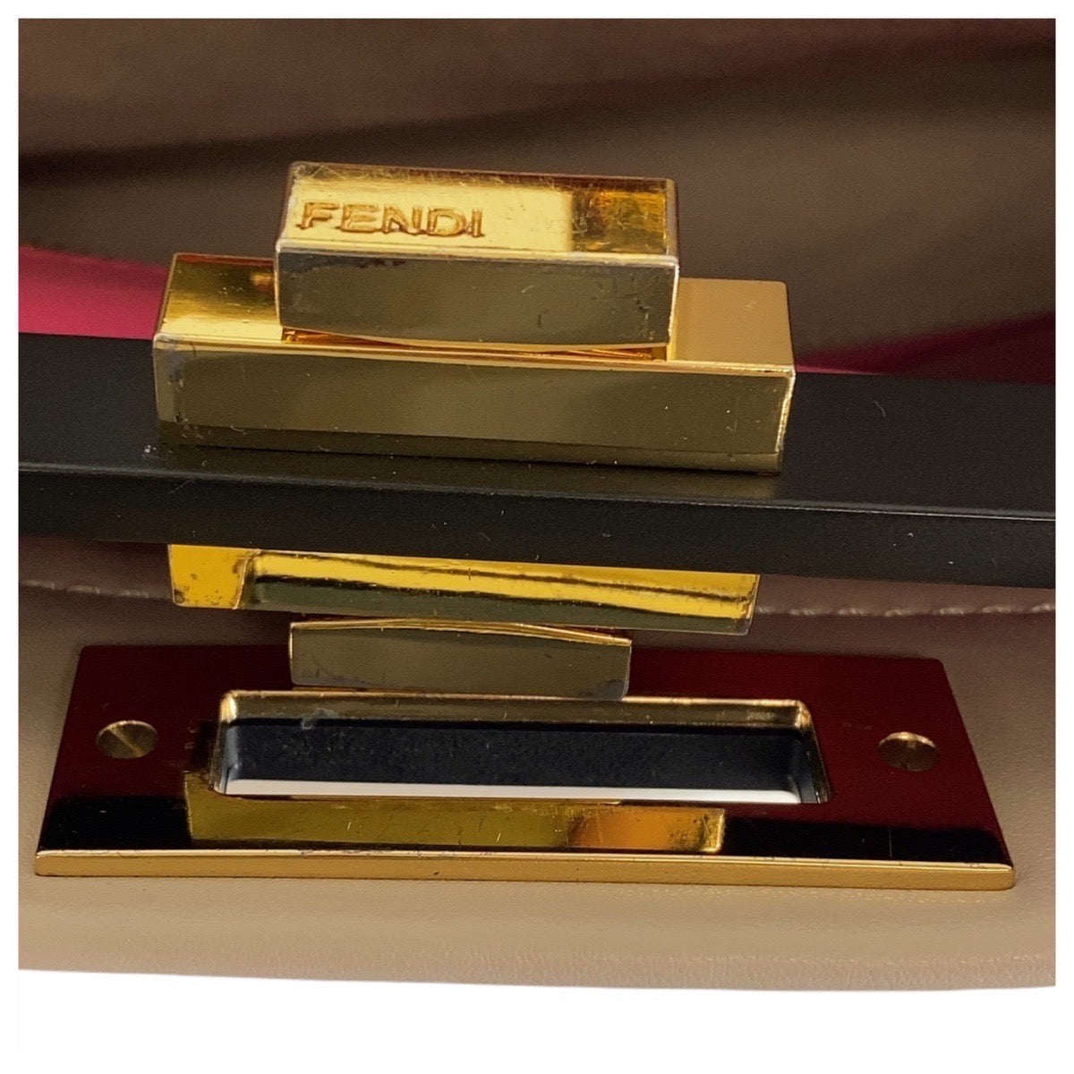 FENDI フェンディ ピーカブー ピンクベージュ ゴールド金具 レザー ハンドバッグ  レディース