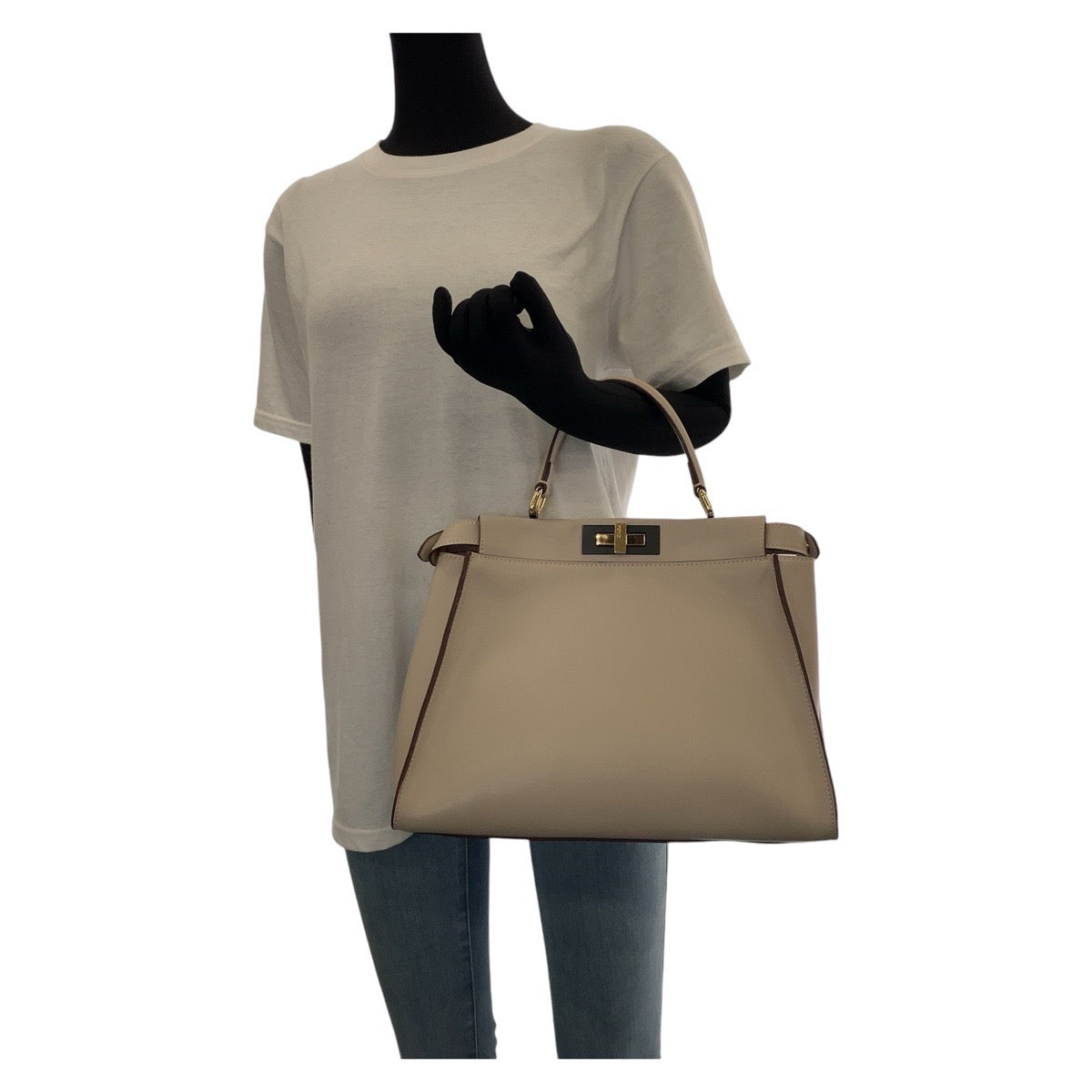 FENDI フェンディ ピーカブー ピンクベージュ ゴールド金具 レザー ハンドバッグ  レディース