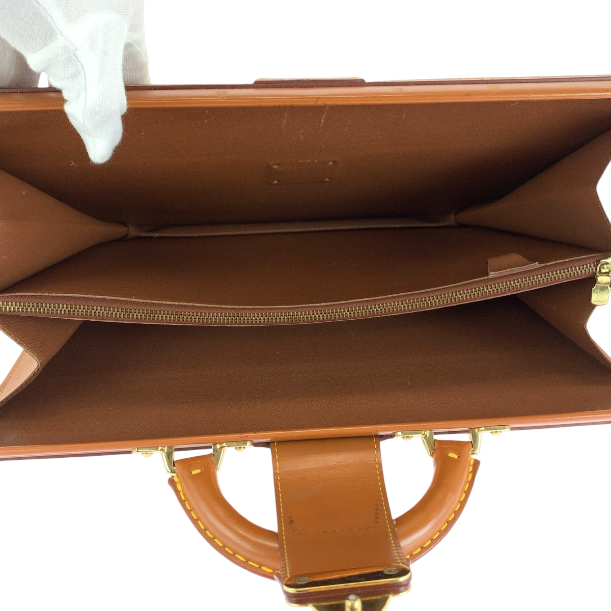 13768
LOUIS VUITTON ルイヴィトン エピ セルビエット フェルモワール ブラウン ゴールド金具 エピレザー M54358 ビジネスバッグ ハンドバッグ  メンズ