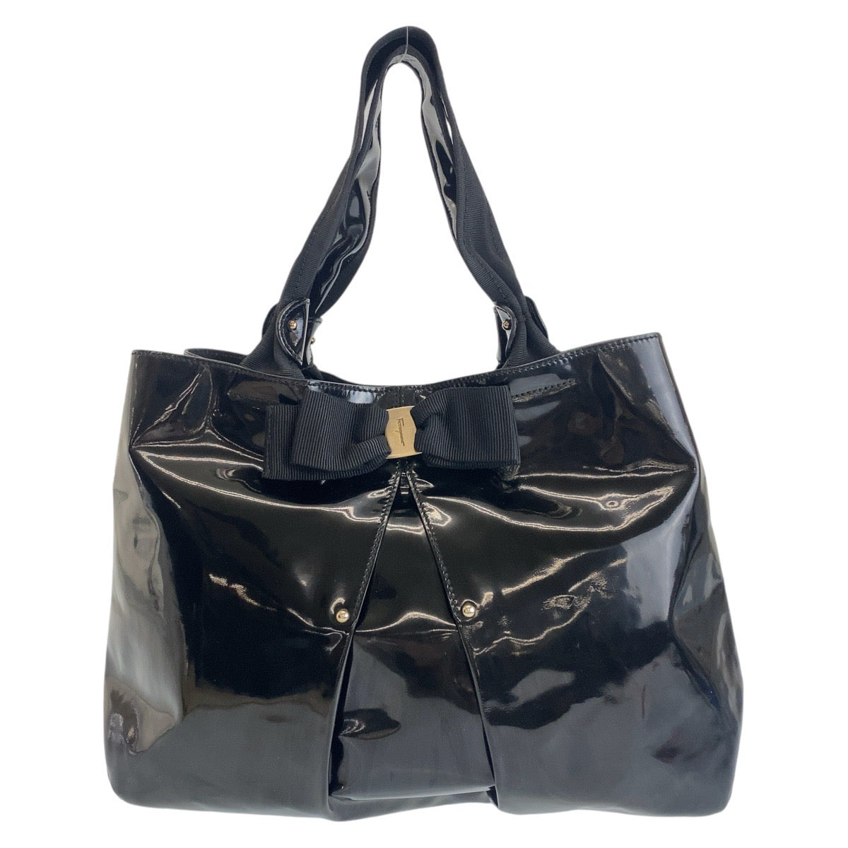 14202
Salvatore Ferragamo サルヴァトーレフェラガモ ヴァラリボン ブラック 黒 ゴールド金具 パテントレザー ハンドバッグ トートバッグ  レディース
