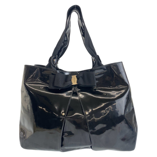 14202
Salvatore Ferragamo サルヴァトーレフェラガモ ヴァラリボン ブラック 黒 ゴールド金具 パテントレザー ハンドバッグ トートバッグ  レディース