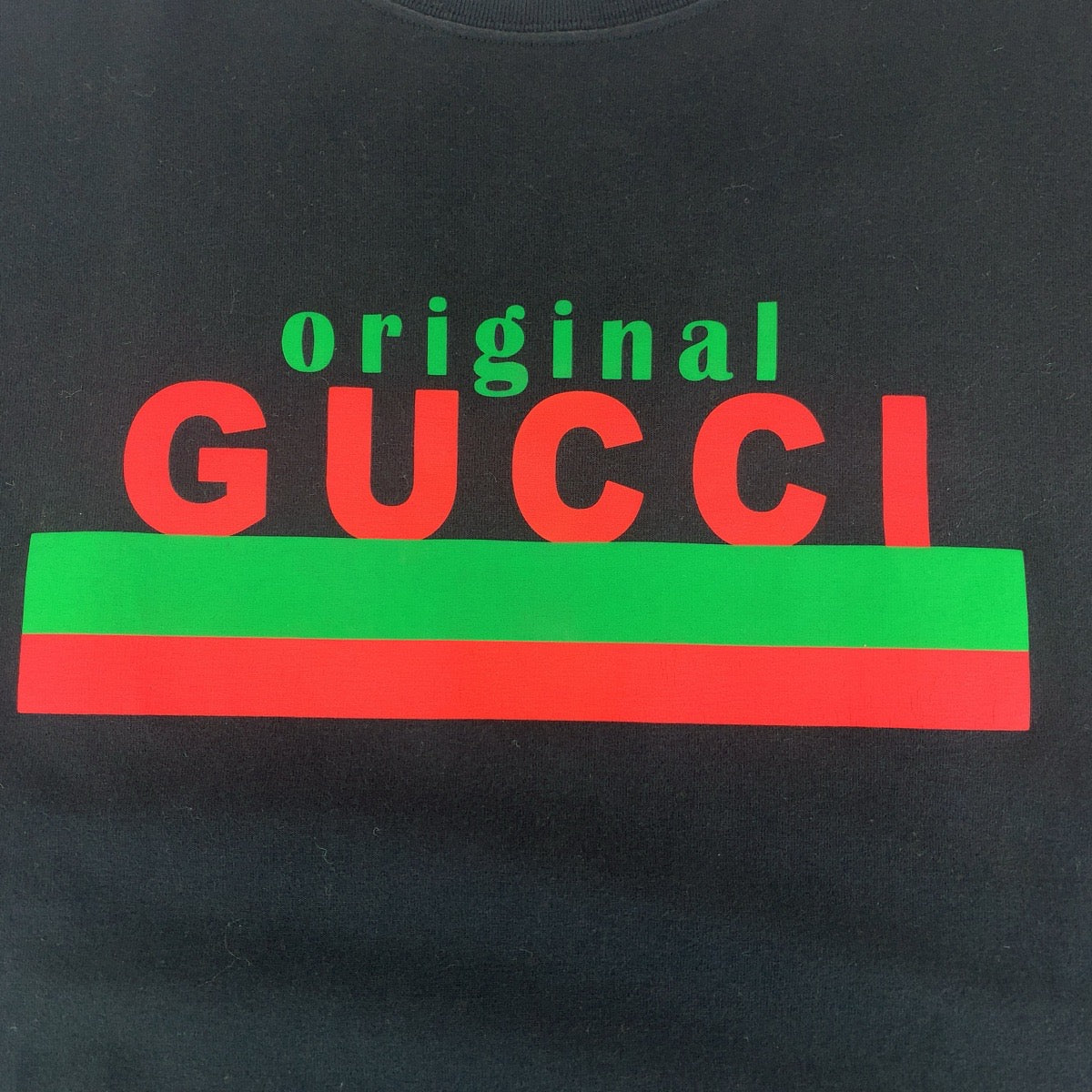 13780
GUCCI グッチ ロゴ サイズS ブラック マルチカラー コットン 616036 半袖Tシャツ カットソー  メンズ