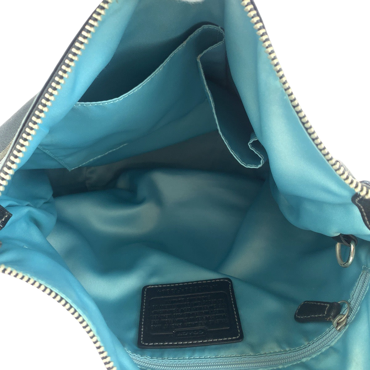 COACH コーチ シグネチャー ブラック 黒 シルバー金具 キャンバス F13884 ショルダーバッグ 肩掛け  レディース