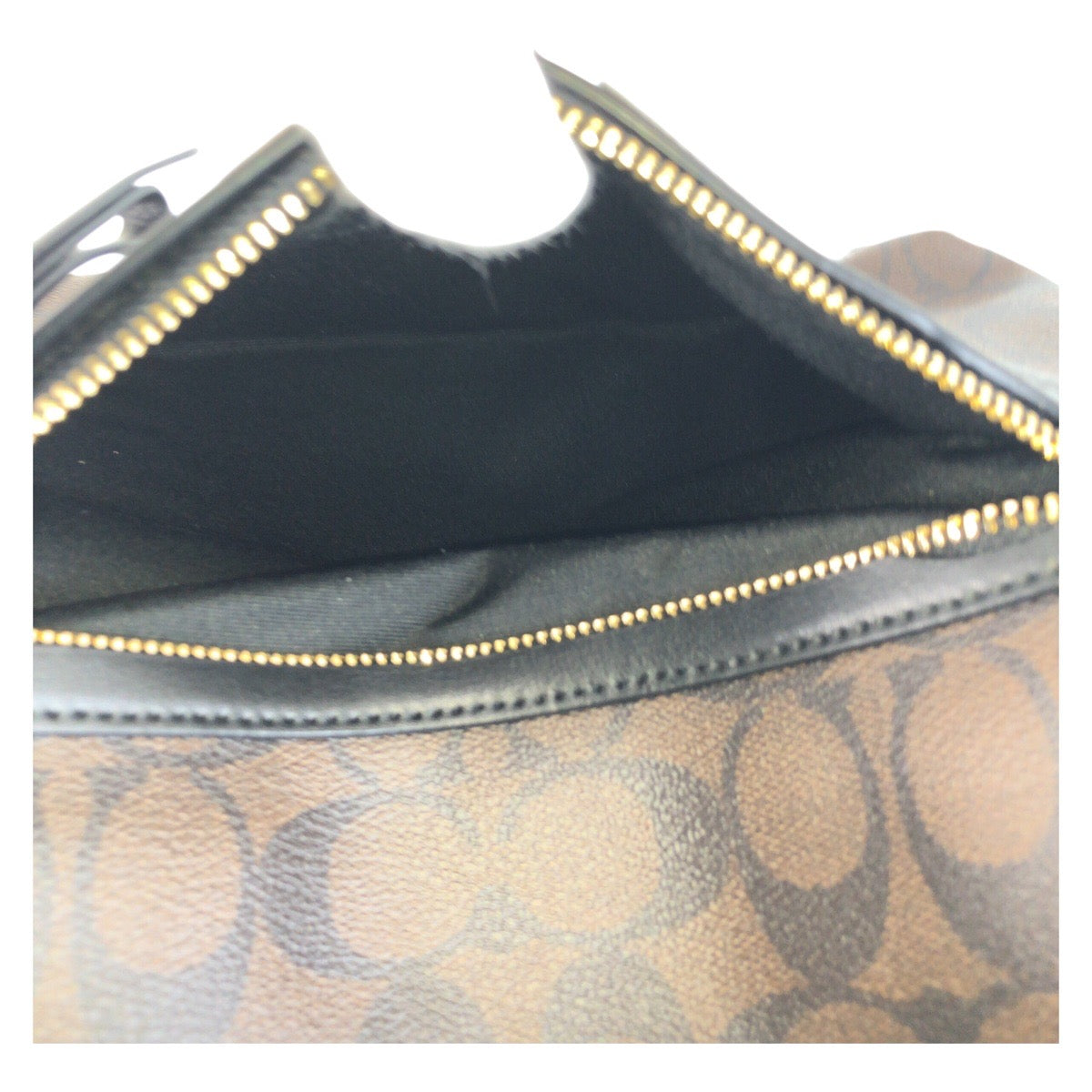 13803
COACH コーチ シグネチャー ブラウン ゴールド金具 PVC 斜め掛け ショルダーバッグ メッセンジャーバッグ  レディース