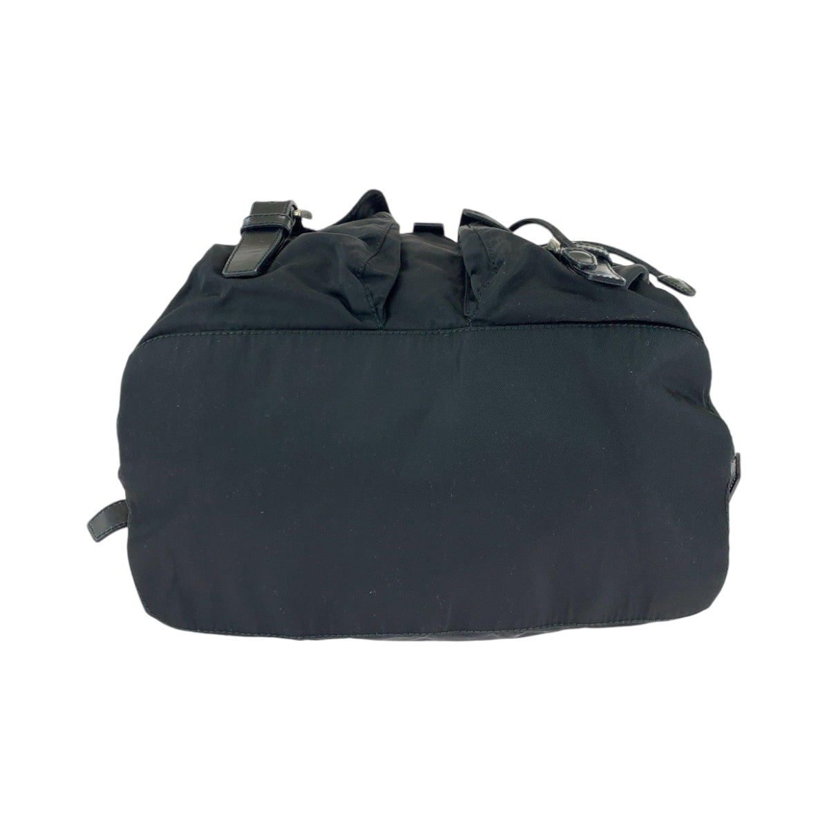 13809
PRADA プラダ テスート 三角ロゴプレート ブラック 黒 シルバー金具 ナイロン B2811 リュックサック バックパック  レディース