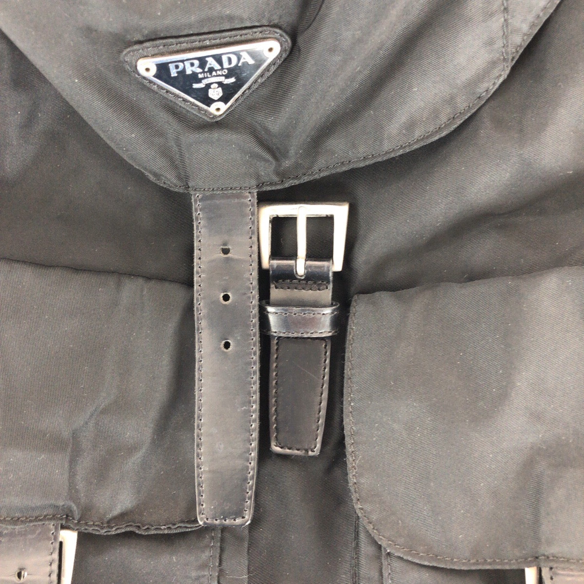 14226
PRADA プラダ テスート 三角ロゴプレート ブラック 黒 シルバー金具 ナイロン リュック・デイパック バックパック 男女兼用  レディース