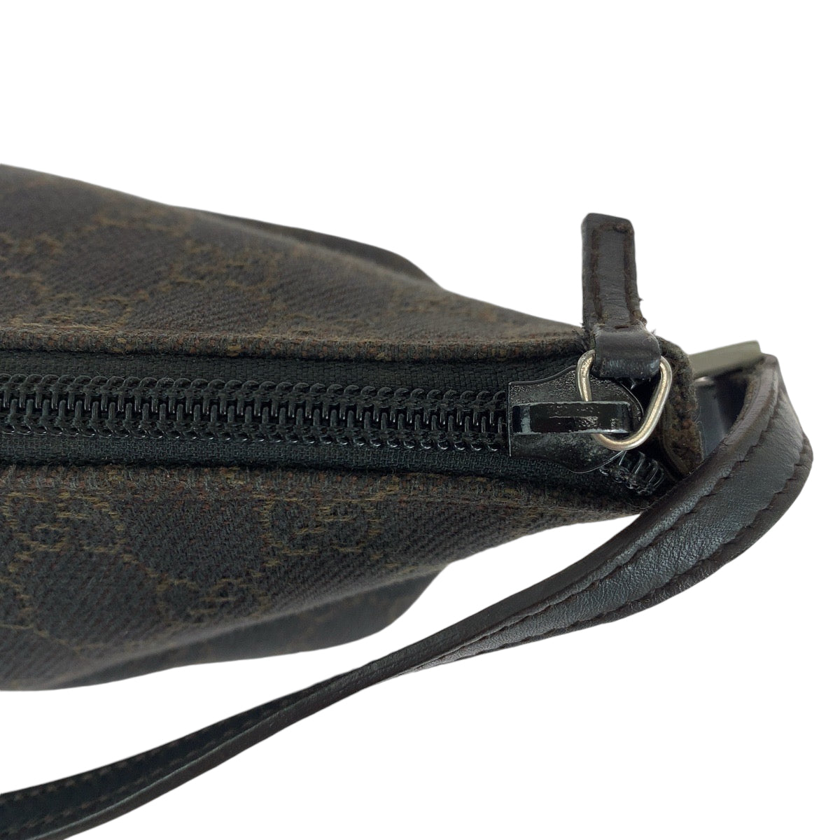 13812
GUCCI グッチ ブラウン シルバー金具 GGキャンバス 7198 ハンドバッグ アクセサリーポーチ  レディース
