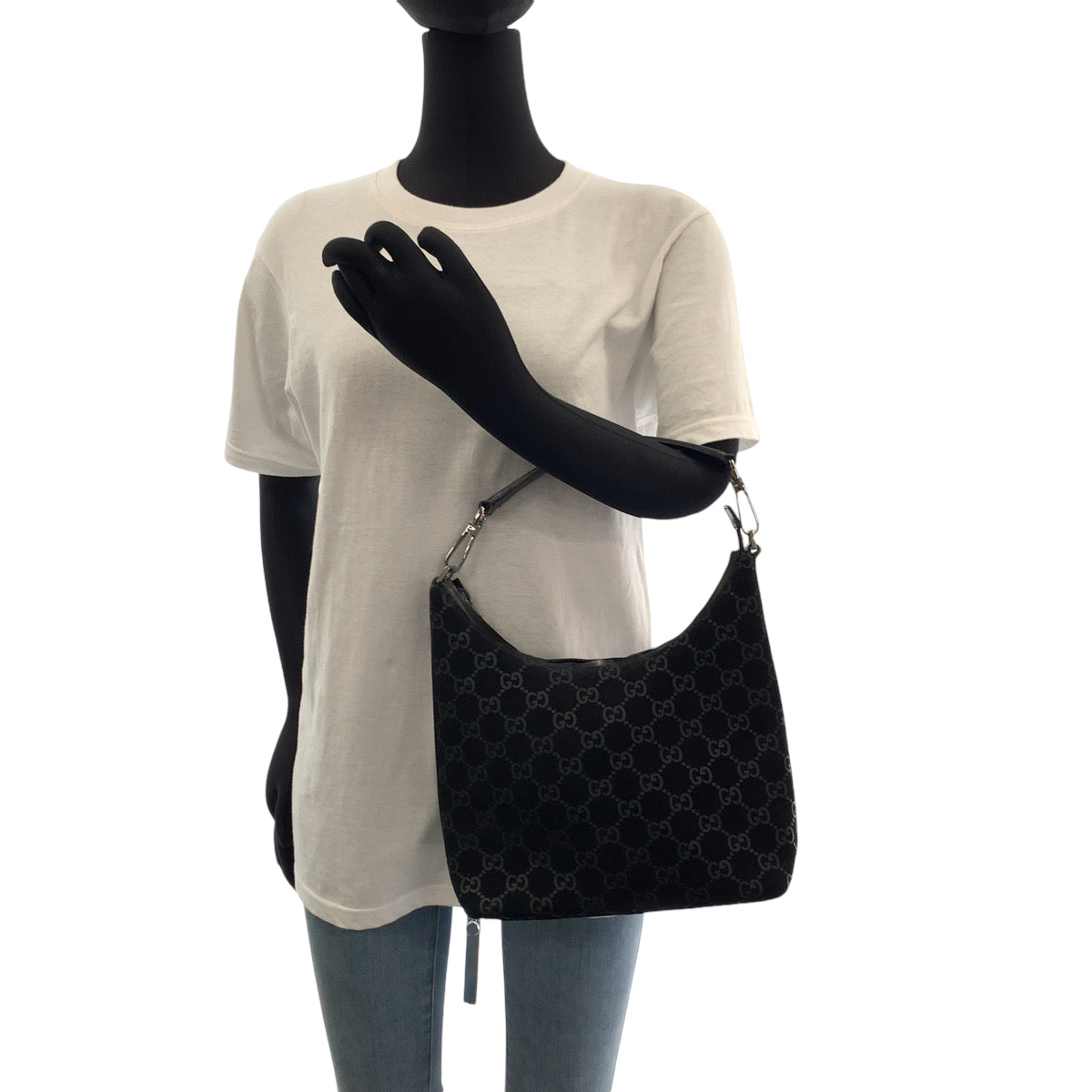 13816
GUCCI グッチ ブラック 黒 シルバー金具 スウェード 000 0602 ホーボー ショルダーバッグ 肩掛け  レディース