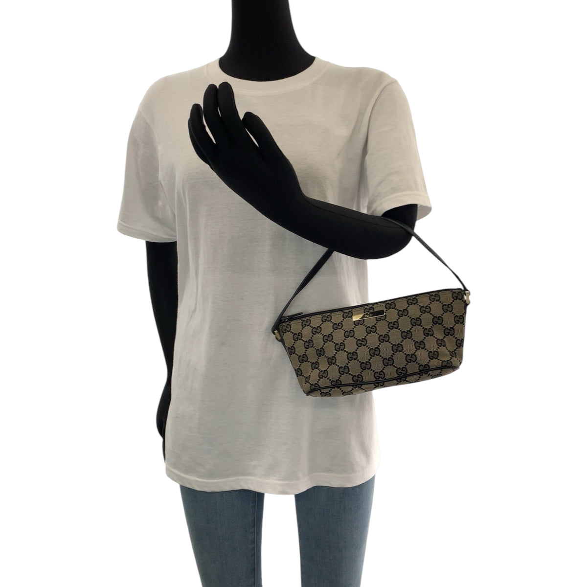 13832
GUCCI グッチ ベージュ ブラック シルバー金具 GGキャンバス 039 1103 ハンドバッグ アクセサリーポーチ  レディース