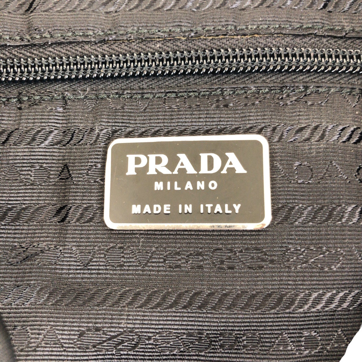 13835
PRADA プラダ テスート 三角ロゴプレート ブラック 黒 シルバー金具 ナイロン トートバッグ ショルダーバッグ  レディース