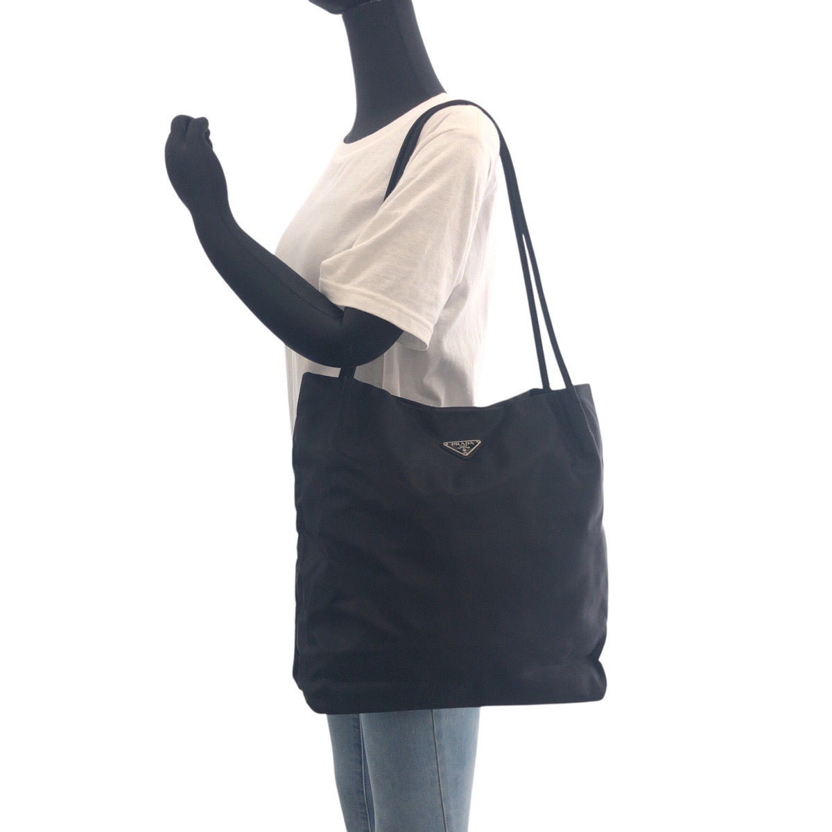 13835
PRADA プラダ テスート 三角ロゴプレート ブラック 黒 シルバー金具 ナイロン トートバッグ ショルダーバッグ  レディース