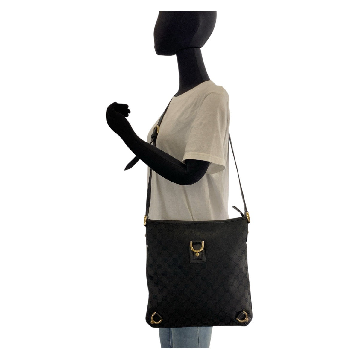 14294
GUCCI グッチ アビー ブラック 黒 ゴールド金具 GGキャンバス / レザー 131326 斜め掛け ショルダーバッグ メッセンジャーバッグ  レディース
