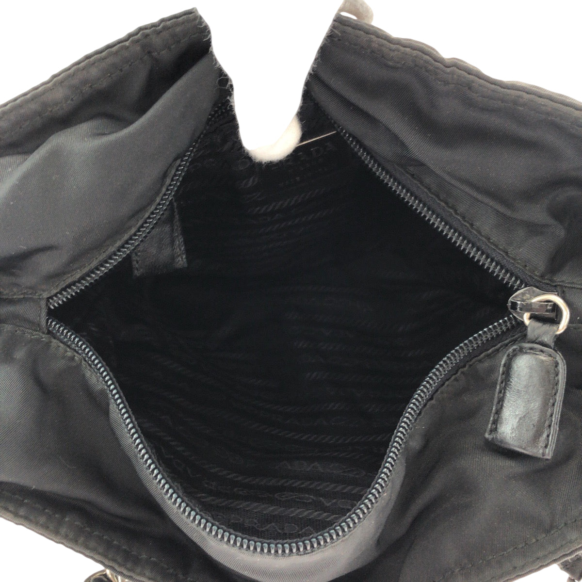 14300
PRADA プラダ ヴィンテージ テスート 三角ロゴプレート ブラック 黒 シルバー金具 ナイロン B7222 チェーンショルダーバッグ トートバッグ  レディース