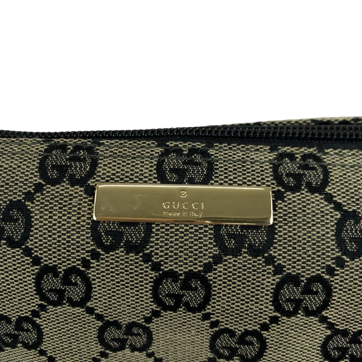 14302
GUCCI グッチ ベージュ ブラック ゴールド金具 GGキャンバス ハンドバッグ アクセサリーポーチ  レディース