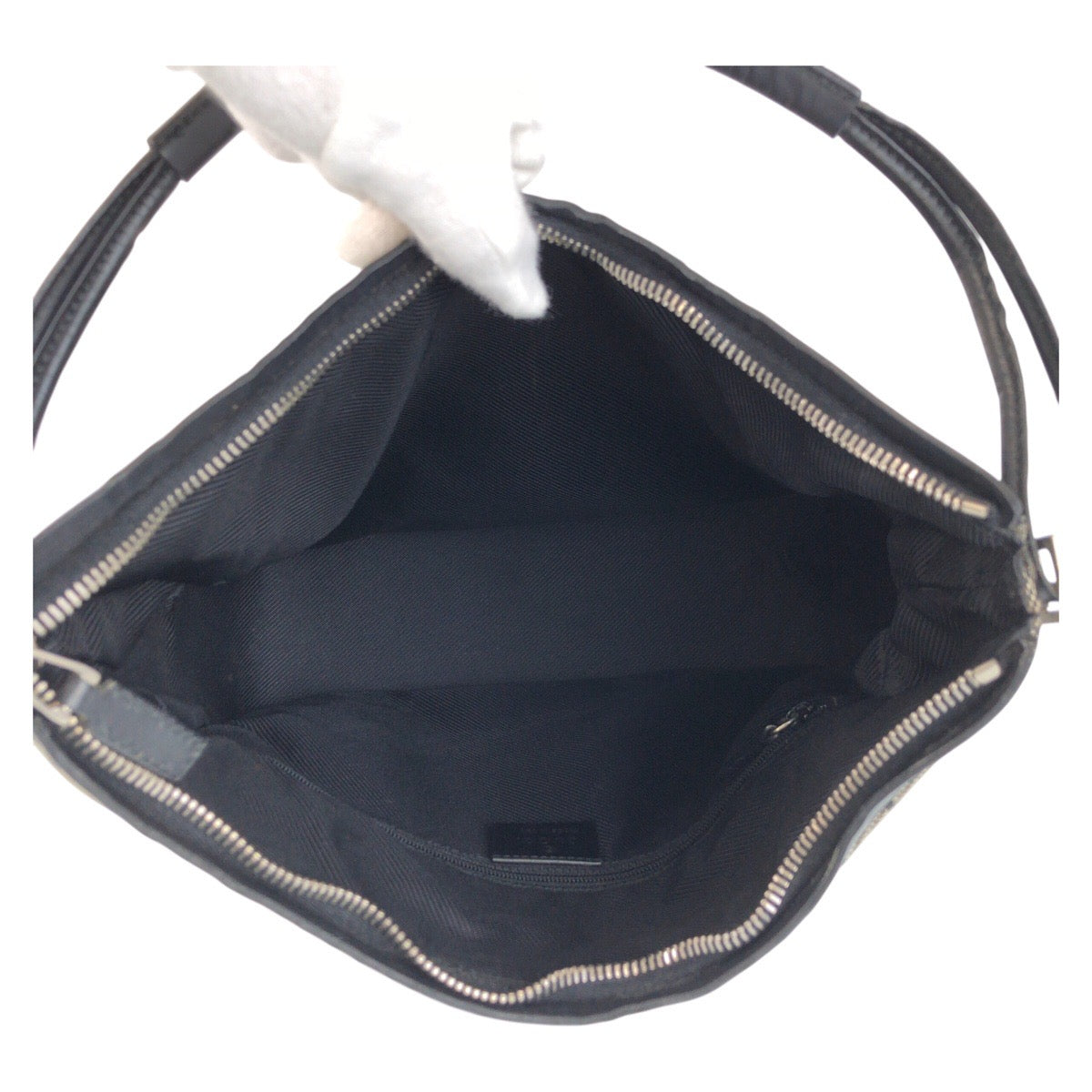 13846
GUCCI グッチ グレー ブラック 黒 シルバー金具 GGキャンバス / レザー 001 3766 ショルダーバッグ  レディース