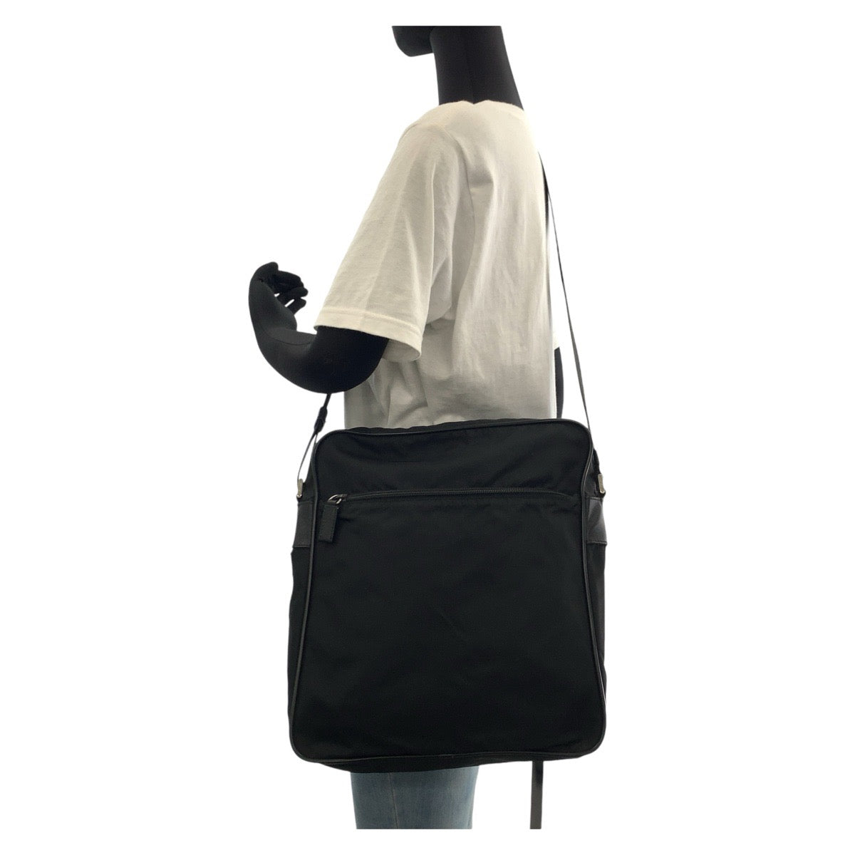 13847
PRADA プラダ テスート 三角ロゴプレート ブラック 黒 シルバー金具 ナイロン / レザー ショルダーバッグ ポシェット 男女兼用  レディース