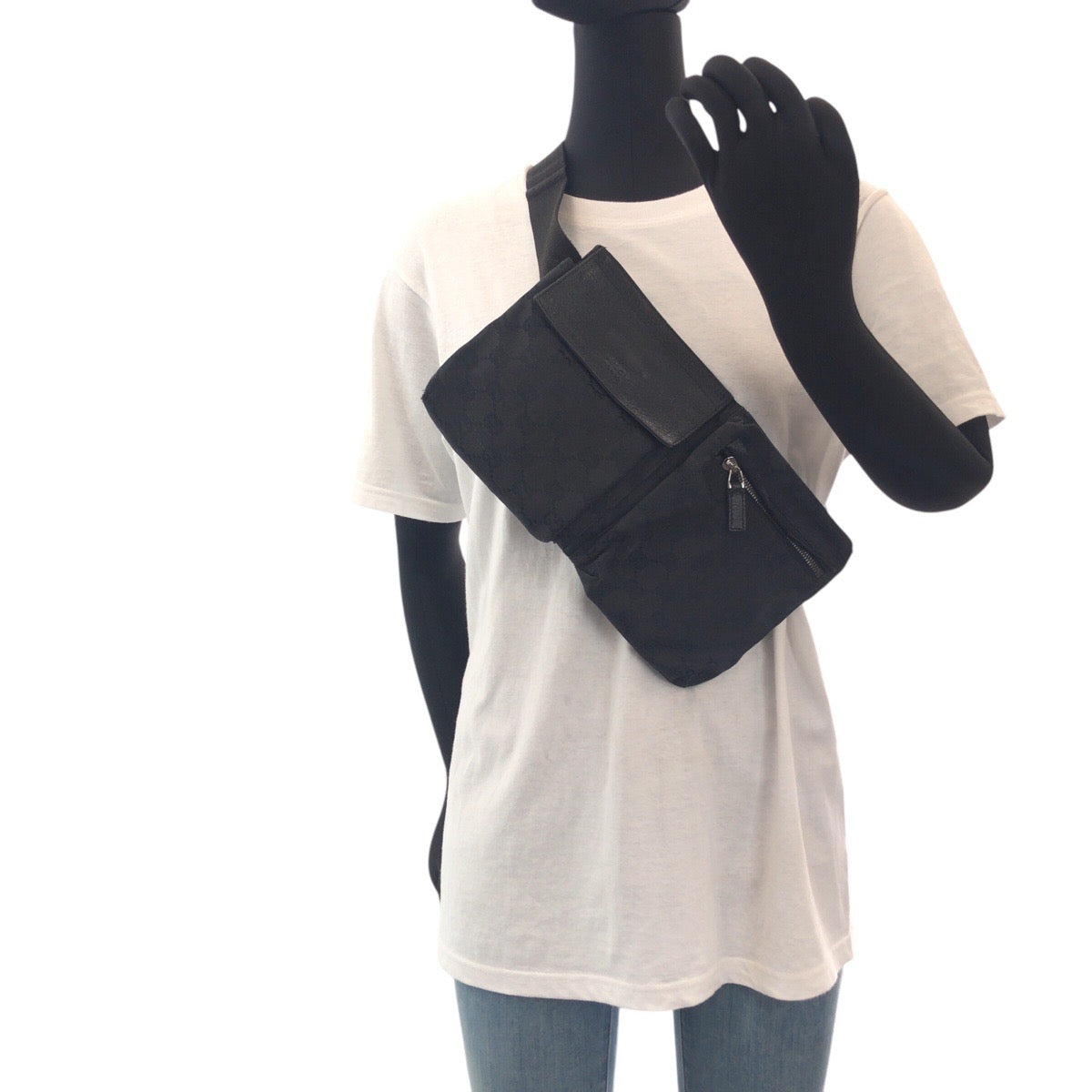 14323
GUCCI グッチ ブラック 黒 シルバー金具 GGキャンバス / レザー 23566 ボディバッグ ウエストポーチ バムバッグ  メンズ