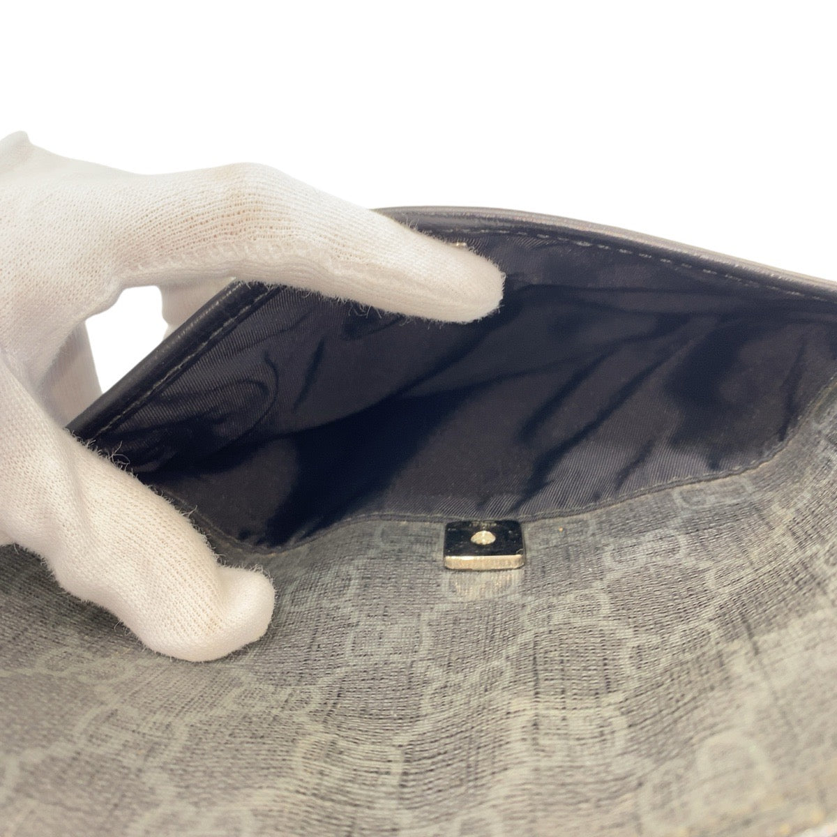 14330
GUCCI グッチ ブラック 黒 GGスプリームキャンバス 162905 斜め掛け ショルダーバッグ 男女兼用  レディース
