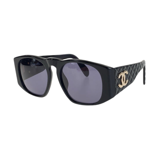 14373
CHANEL シャネル ヴィンテージ マトラッセ ココマーク ブラック 黒 ゴールド金具 プラスチック 01450 94305 サングラス ウェリントン  レディース