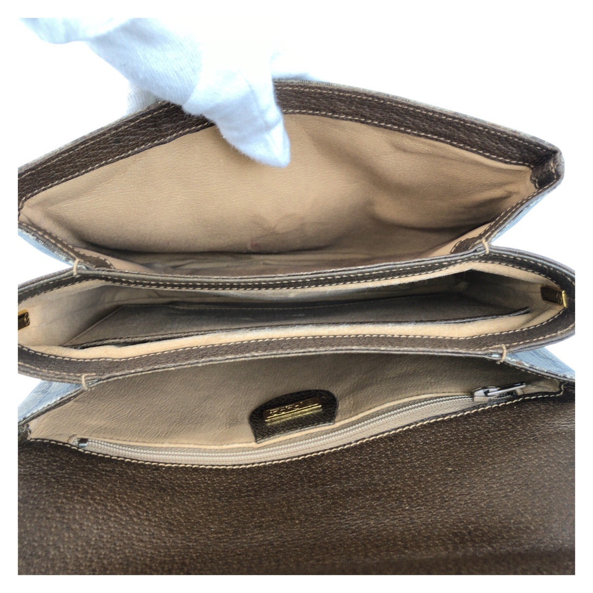 13906
GUCCI グッチ ヴィンテージ オールドグッチ ブラウン ゴールド金具 GGスプリームキャンバス / レザー 001 406 1780 斜め掛け ショルダーバッグ メッセンジャーバッグ  レディース